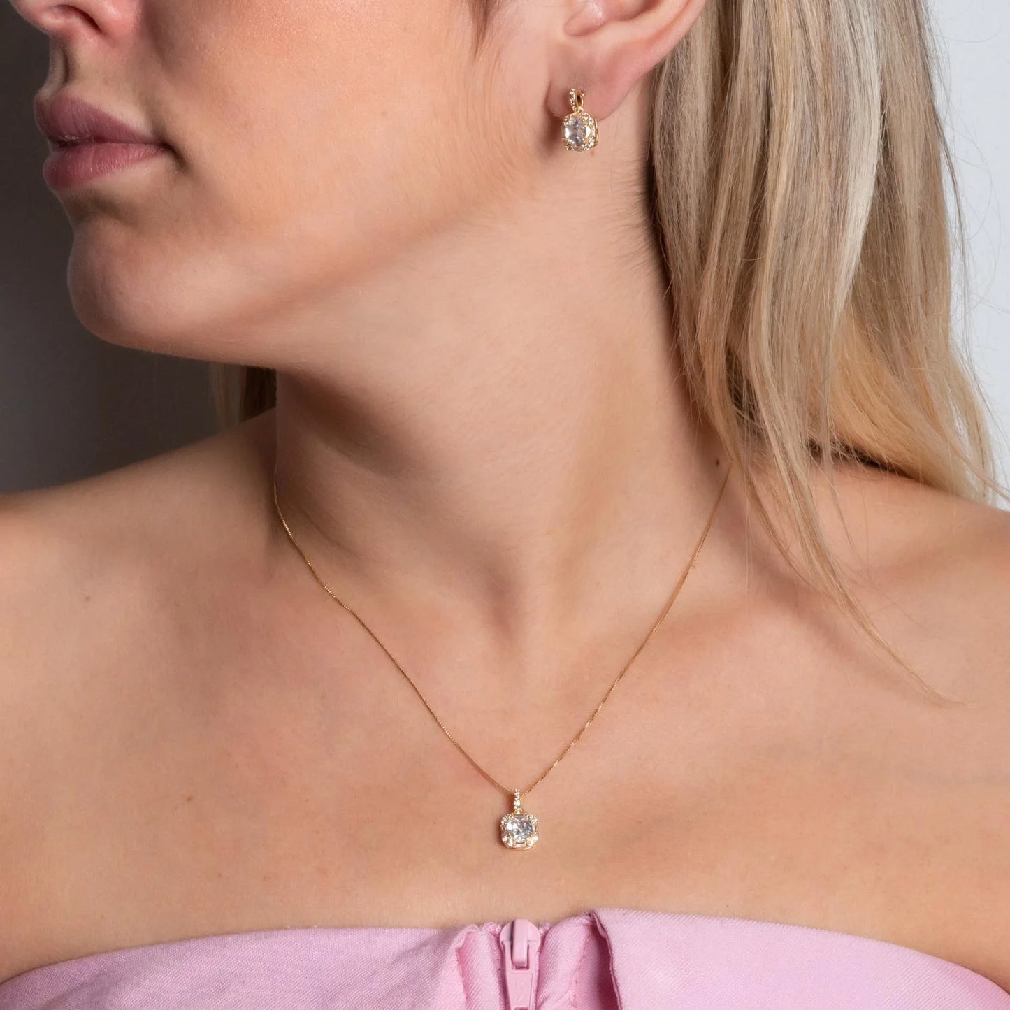 CONJUNTO CRAVEJADO DE ZIRCÔNIAS CRISTAIS (40CM+5CM)